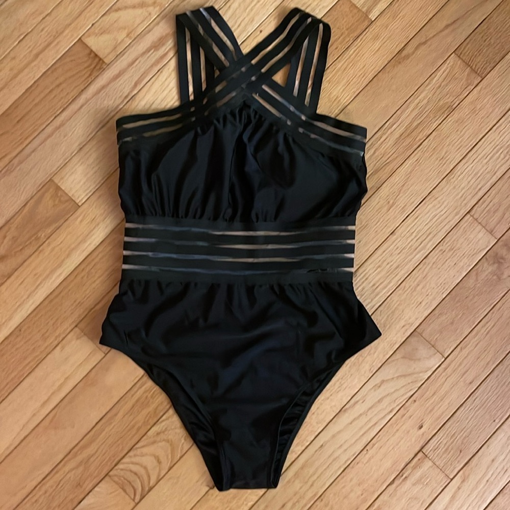 1-pc Swimsuit Front Crossover Black Bathing Suit Size Large - ECU